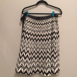BCBG Black/Cream party skirt size S